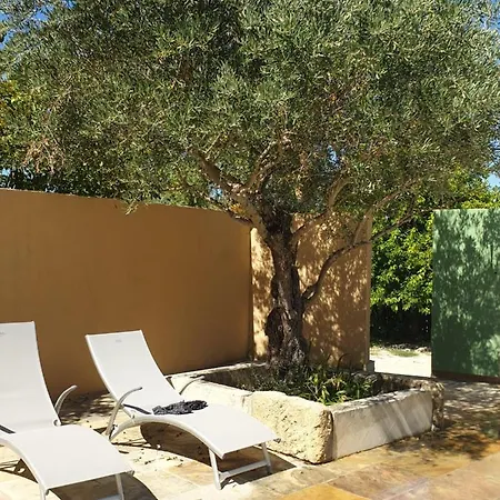 Domaine Des Oliviers * Cornillon