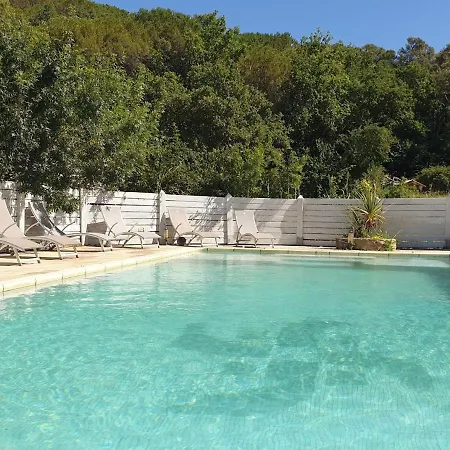 Domaine Des Oliviers Сasa de vacaciones Cornillon